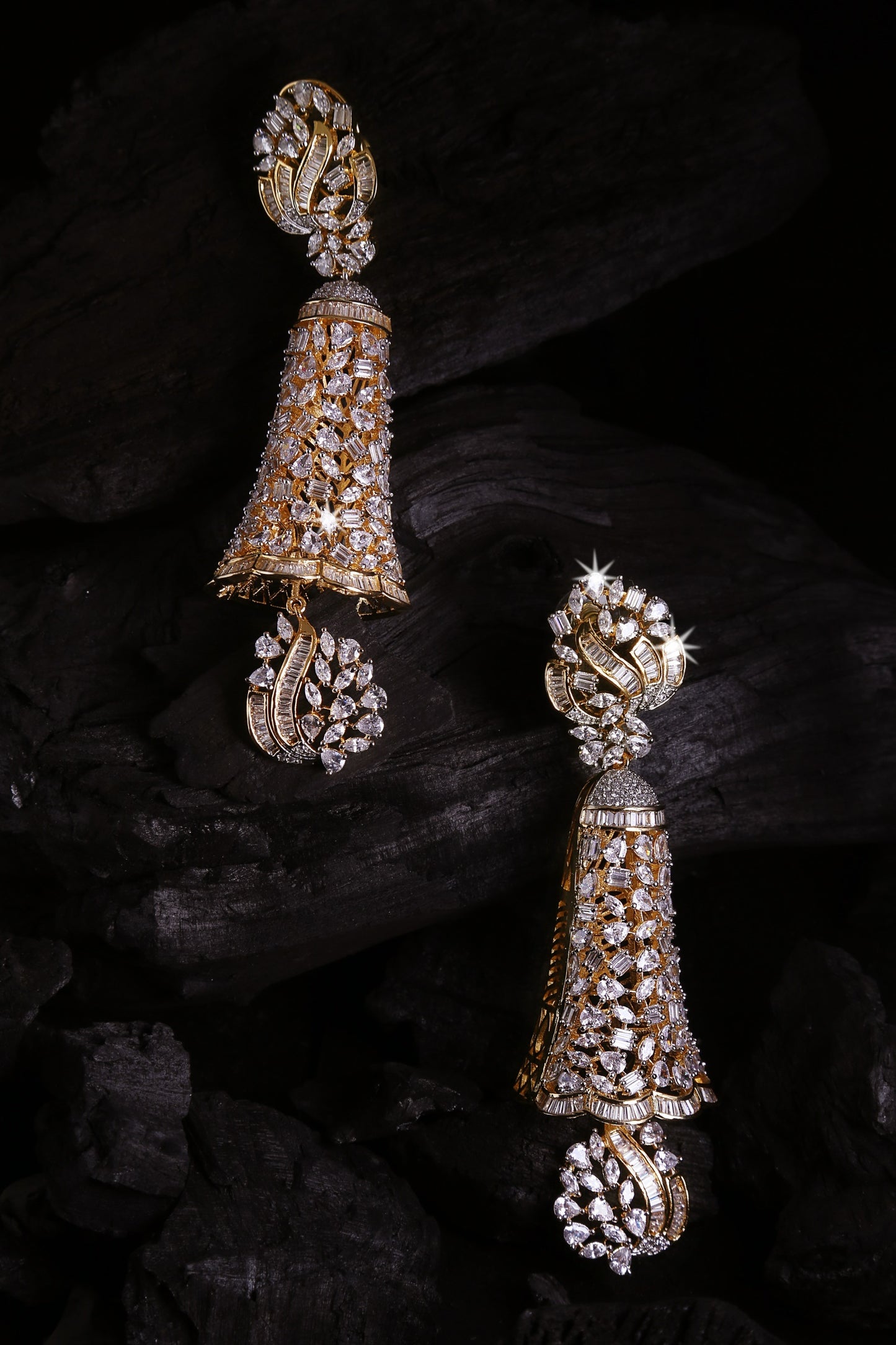 CZ elegant Uncut Shaped Long Jhumka - E16